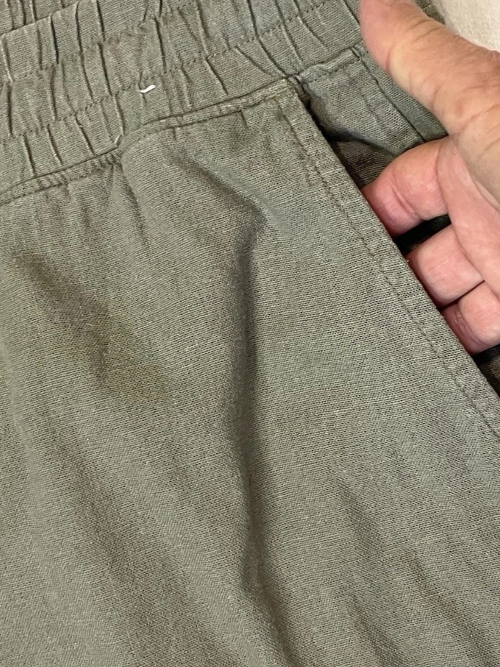 Gap nwot Olive Green Drawstring Women’s Casual Shorts size medium - Picture 3 of 8